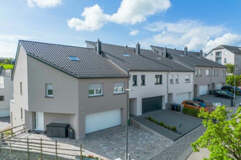 5 Maisons en bande à Eschdorf
